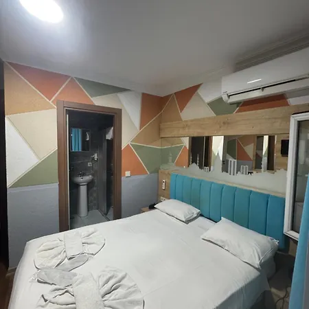 Hotel Megaron