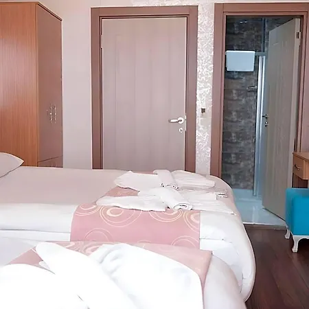 Megaron 3*