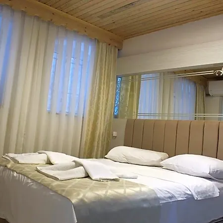 Szálloda Megaron 3*