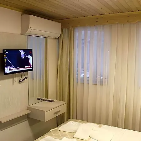 Megaron Szálloda 3*