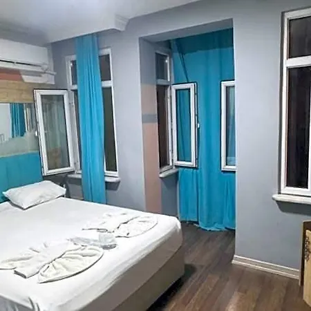 Szálloda Megaron 3*