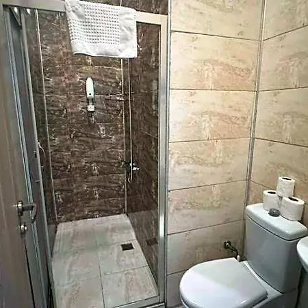 Megaron 3*
