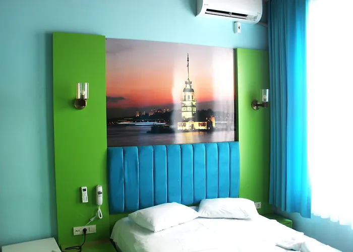 Отель Megaron 3*